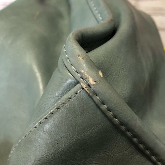 Timi & Leslie Diaper Bag and Wristlet with Stroller Straps Some Wear - Picture 8 of 14